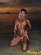 amanda-escort-via-kinky-68f1021496de780013832723