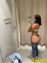 Eymi - The queen of the squirt, horny & hot!