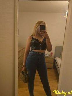 claudia-escort-via-kinky-68f42099a9c49d00139649a0