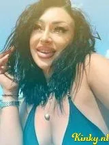 Maya - Hey bby I'm now girl in your town