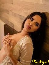 Amira - New Party in Town Deep Blowjob Trio