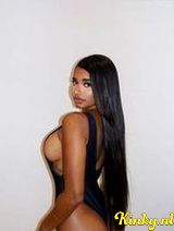 Sara - Sexy Latina