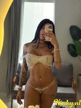 raylla-prive-ontvangst-via-kinky-68f8bdfcc0682f0013e0043b