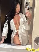 raylla-prive-ontvangst-via-kinky-68f8bdfa32844c0013f61a0a