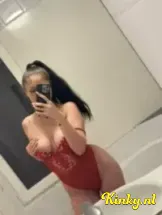 sofi-escort-via-kinky-69ad41d63f73ce00135b5305