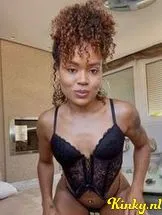 camilla-prive-ontvangst-via-kinky-692942c88abfa500132cbb52