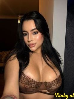 lina-escort-via-kinky-68fb1335f65b70001392fd5a