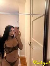 Carolina - New latina in town first time