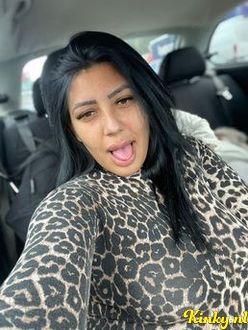 kataleya-escort-via-kinky-68fb758dc0682f0013e009d1