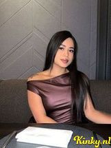 sofi-escort-via-kinky-68ff79910e66ef00137b3d1b