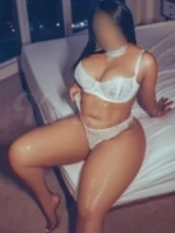 luna-erotische-massage-via-kinky-69cc47e44a2e020013916e42