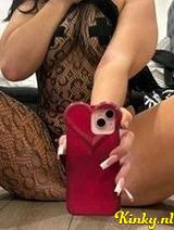 Valeria - I'm always hot