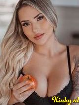 Chloe - The Blonde You Won’t Forget