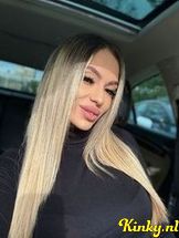 selena-prive-ontvangst-via-kinky-690bd525f65b700013932001