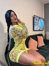 celina-escort-via-kinky-690b19cdaef88e0013c9af31