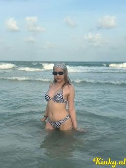 aunya-prive-ontvangst-via-kinky-6904a6daaef88e0013c9a658