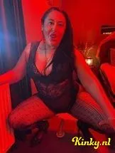 anastasia-escort-via-kinky-6946f0bfbbe13c0013a877a3