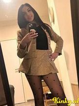 bella-escort-via-kinky-690de9d7a9c49d001396777c