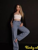 Sofia - Round juicy butt