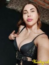 melania-prive-ontvangst-via-kinky-6909c77ec0682f0013e01efb