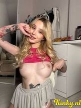 blondie-virtual-sex-via-kinky-6906aaac35dea800130b0e12