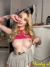 blondie-virtual-sex-via-kinky-6906aaac35dea800130b0e12