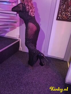 lili-erotische-massage-via-kinky-6790063e77be71001330edf6