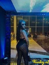 valentina-escort-via-kinky-690b4de2a9c49d00139672aa