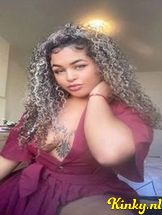 katy-prive-ontvangst-via-kinky-6909f8de0e66ef00137b514e