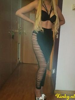 beatrice-escort-via-kinky-690a43822ae1c7001222f37e