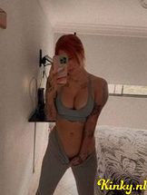 caro-virtual-sex-via-kinky-690b54daf65b700013931e92