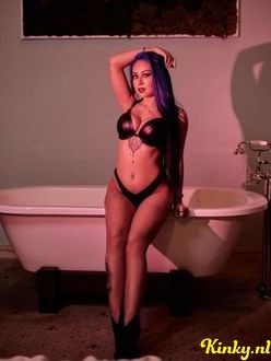 aya-prive-ontvangst-via-kinky-690aab66f65b700013931d3b