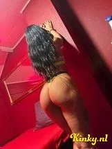 adela-escort-via-kinky-699afe68b85a09001383e5cf