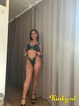 adela-escort-via-kinky-6931888cd4f9e8001377c793