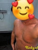 alex-escort-via-kinky-690baa6935dea800130b17dd