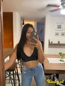 morena-prive-ontvangst-via-kinky-6940a9813b24e100133dded5