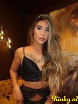 valenttina-prive-ontvangst-via-kinky-690caa502ae1c7001222f6c3