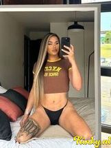 valenttina-prive-ontvangst-via-kinky-690cb3e5c0682f0013e0261c