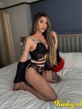 valenttina-prive-ontvangst-via-kinky-690b60880e66ef00137b5604