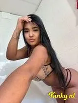 Mia - Hot Latina Likes To Party