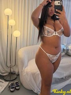 mia-escort-via-kinky-690dc5de2ae1c7001222f7ca