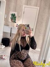 lolla-virtual-sex-via-kinky-690dea27c0682f0013e0281b