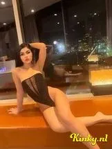 kendal-prive-ontvangst-via-kinky-698c91f138a25c0012d33c0b