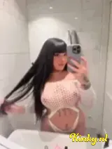 Annais - Hot, accommodating Colombian girl