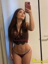 Zoe - Only cash please ! I like to party