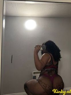 katy-prive-ontvangst-via-kinky-6914511faef88e0013c9bf49