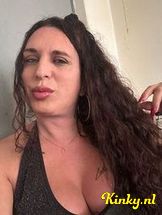 selena-ts-prive-ontvangst-via-kinky-6932f18840ad3e00133d2e6e