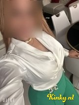 Kelly - New girl hot hot
