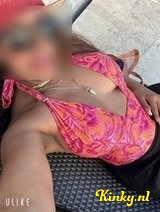Kelly - New girl hot hot