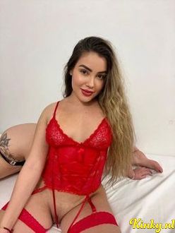 pamela-escort-via-kinky-69133bad32844c0013f6476e